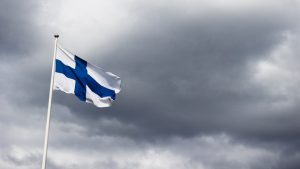 علم فنلندا-فيزة استونيا