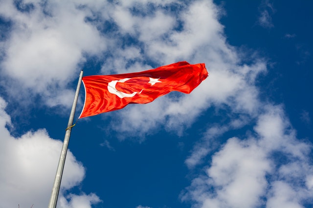 العلم التركي-فيزا تركيا للسوريين